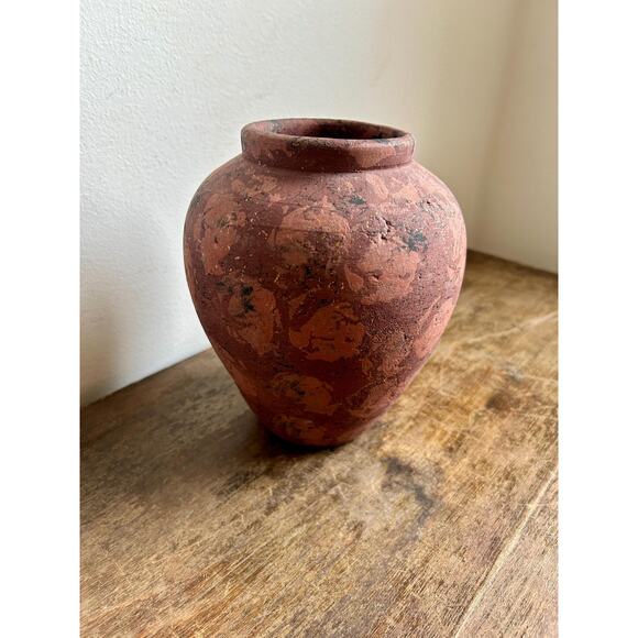 Vintage Art Pottery Matte Finish Mauve Vase with Abstract Rose Design - Picture 2 of 6